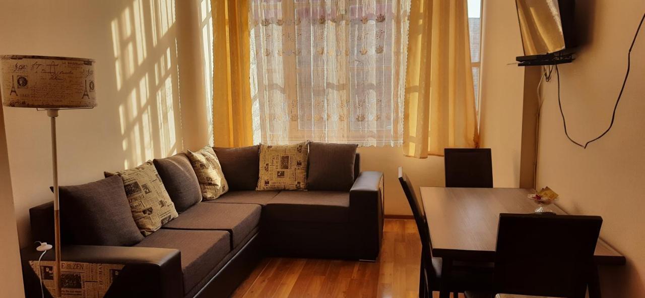 Apartment On Aleksandr Pushkin Street Tbilisi Zewnętrze zdjęcie